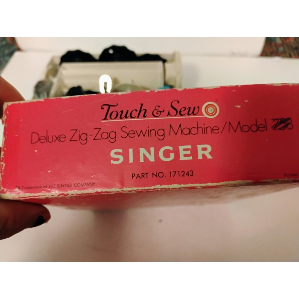 Vintage Singer Touch & Sew Accessory Box Kit 171243 Cams Attachments Case